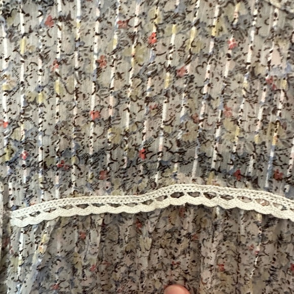 Anthropologie Bishop + Young short wide sleeve boho floral blouse Size XS - Picture 7 of 9